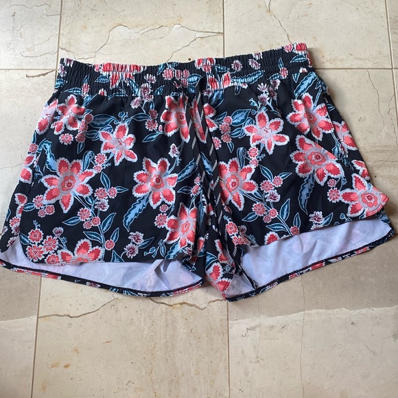 Old Navy Pants - Old Navy swim short